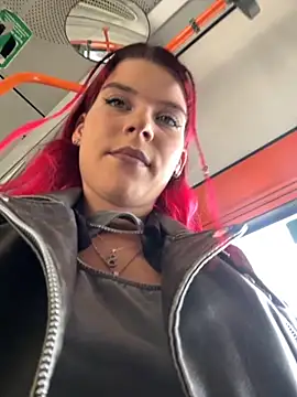 Snapshot of RiriRoseey chatting on October 1, 2025, 6:52 am RiriRoseey online show from October 1, 2025, 6:52 am