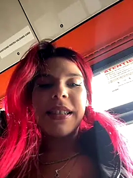 Snapshot of RiriRoseey chatting on October 15, 2025, 7:19 am RiriRoseey online show from October 15, 2025, 7:19 am