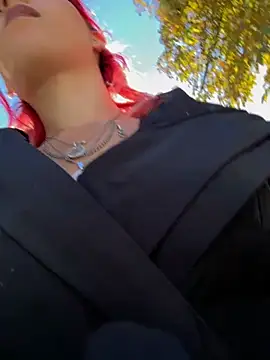 Snapshot of RiriRoseey chatting on October 29, 2025, 7:54 am RiriRoseey online show from October 29, 2025, 7:54 am