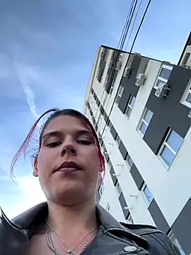 Snapshot of RiriRoseey chatting on October 30, 2025, 8:05 am RiriRoseey online show from October 30, 2025, 8:05 am