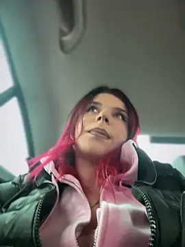 RiriRoseey online show from November 27, 2025, 9:00 am