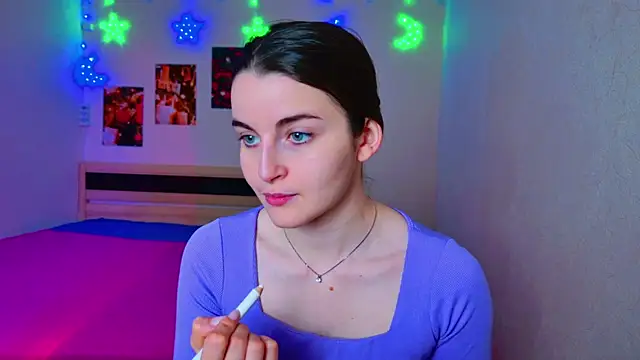 Miss Arwen online show from December 11, 2024, 3:35 am