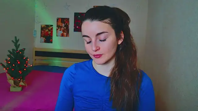 Miss Arwen online show from December 17, 2024, 3:06 am