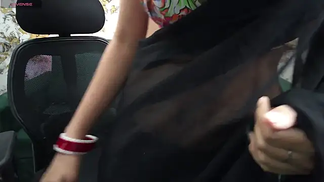 Snapshot of sassysonia chatting on February 6, 2025, 9:11 am sassysonia online show from February 6, 2025, 9:11 am