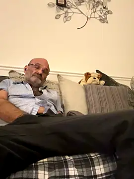 Shyboy817 online show from November 8, 2025, 1:39 am