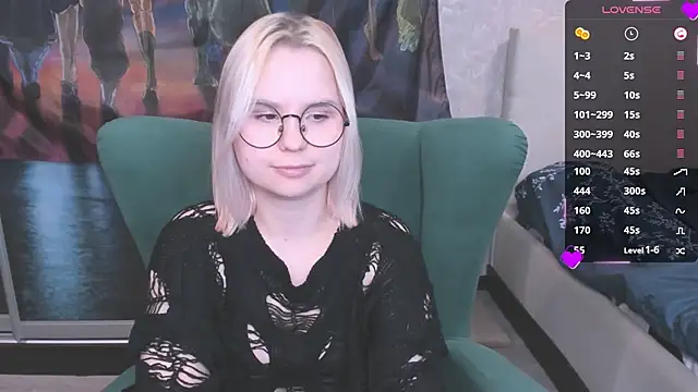 Snapshot of miray_kuriyama123 chatting on February 14, 2025, 3:33 am miray kuriyama123 online show from February 14, 2025, 3:33 am