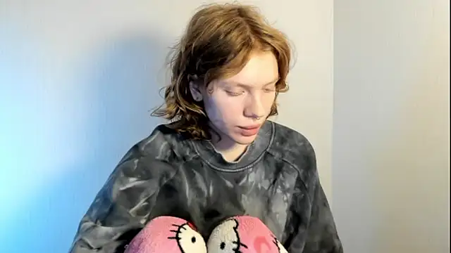 StellaDavis online show from October 17, 2025, 9:34 am