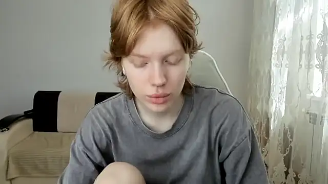 StellaDavis online show from June 20, 2026, 11:02 am