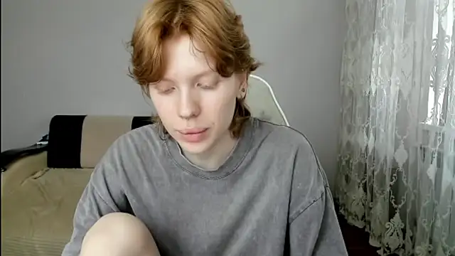 StellaDavis online show from July 10, 2026, 11:02 am