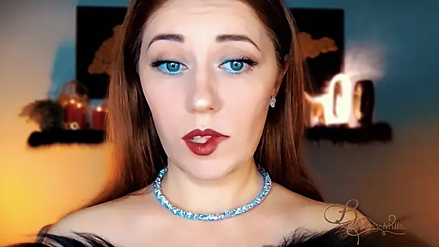 Snapshot of MissBeverlyMills chatting on November 13, 2025, 2:43 am MissBeverlyMills online show from November 13, 2025, 2:43 am