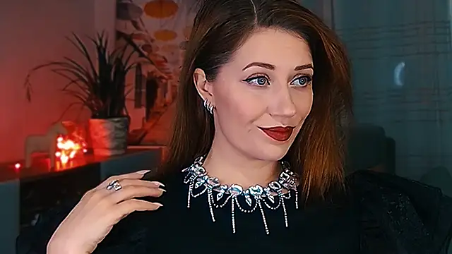 MissBeverlyMills online show from February 10, 2026, 5:33 am