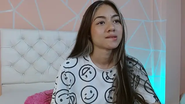 hantonella  online show from September 22, 2025, 8:44 pm