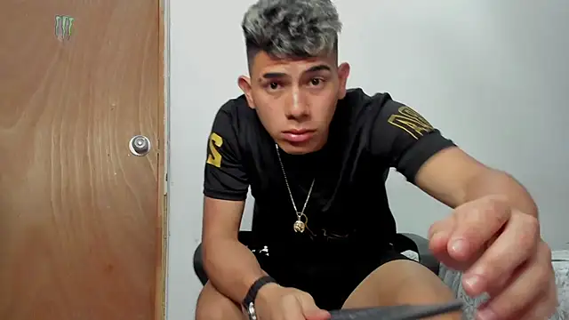 andrew rose  online show from February 9, 2026, 7:18 pm