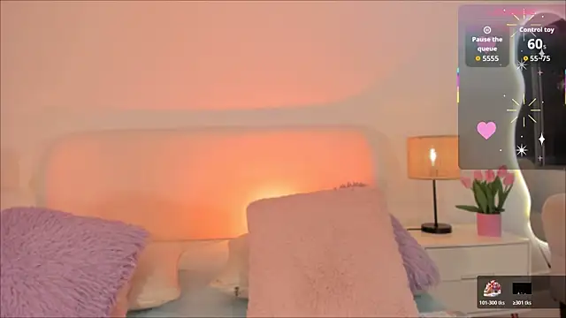 Megan-holly online show from October 25, 2025, 8:47 pm