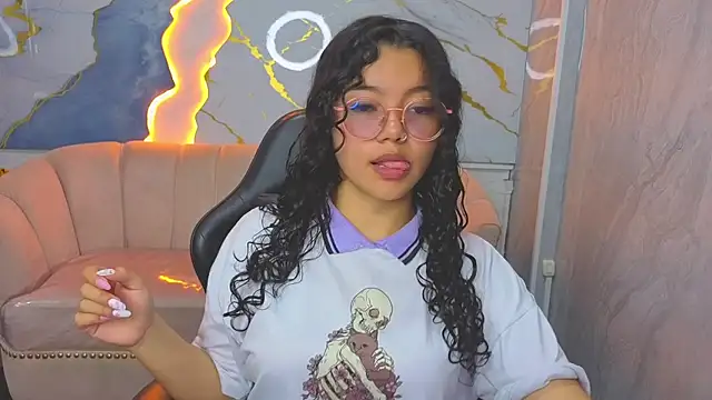 victoria castillo b online show from April 9, 2026, 7:52 pm