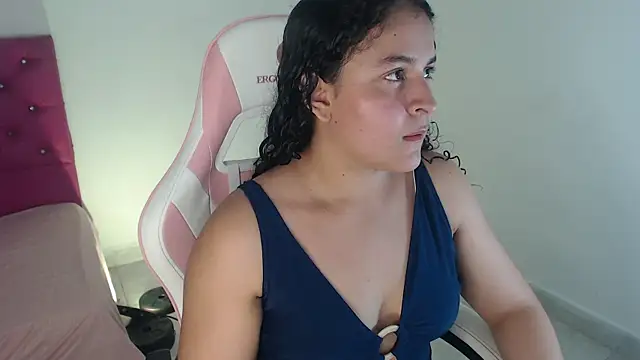 diana fitass online show from April 5, 2026, 1:36 am