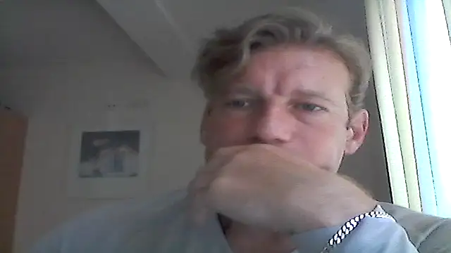 Snapshot of MArciQuarky chatting on September 12, 2025, 7:30 am MArciQuarky online show from September 12, 2025, 7:30 am