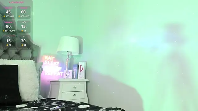 Snapshot of atena_hill chatting on September 27, 2025, 7:52 pm atena hill online show from September 27, 2025, 7:52 pm