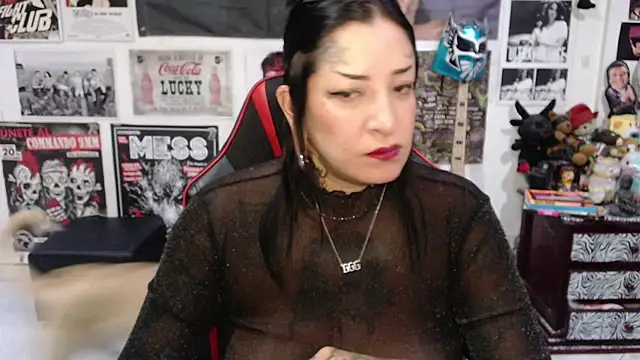 Snapshot of Rollyderolandia666 chatting on October 9, 2025, 10:19 pm Rollyderolandia666 online show from October 9, 2025, 10:19 pm