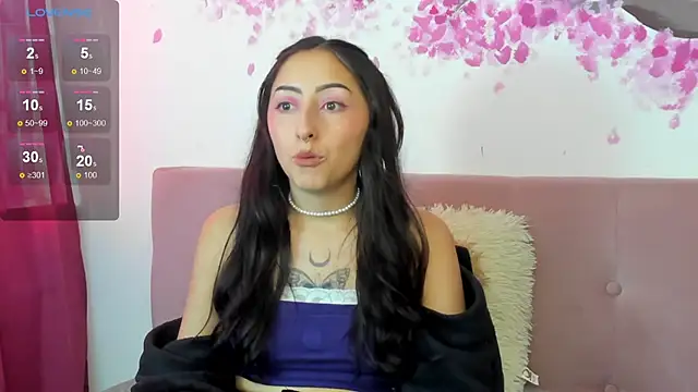 Snapshot of v1cky_ chatting on February 10, 2025, 9:47 pm v1cky online show from February 10, 2025, 9:47 pm