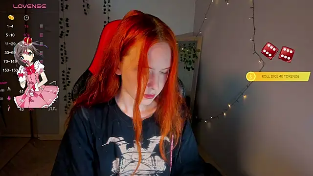 Snapshot of FruttiTatti chatting on October 12, 2025, 12:09 am FruttiTatti online show from October 12, 2025, 12:09 am