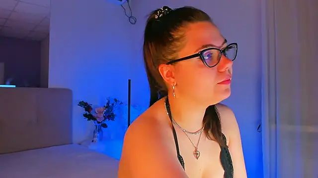 SelenaaSky online show from December 21, 2024, 1:53 pm