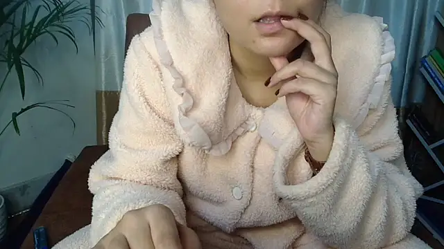 Jen jennyy1 online show from February 5, 2026, 12:32 pm