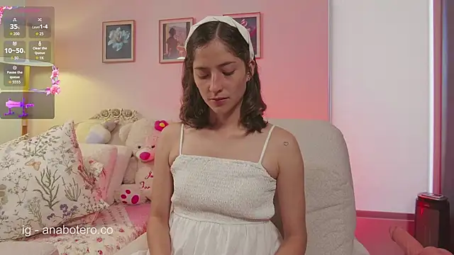 KittyAna online show from September 25, 2025, 7:28 pm