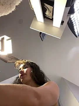 Snapshot of Irish_Collins chatting on February 2, 2026, 6:39 pm Irish Collins online show from February 2, 2026, 6:39 pm