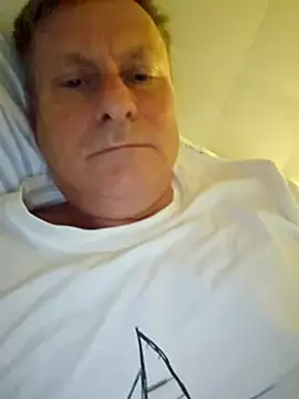 johnnym1 online show from March 13, 2025, 5:54 am