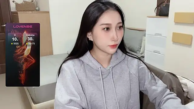 Snapshot of yu5888 chatting on January 10, 2025, 9:55 am yu5888 online show from January 10, 2025, 9:55 am