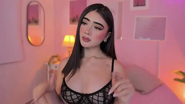 Snapshot of little-natt chatting on December 18, 2024, 5:21 pm little-natt online show from December 18, 2024, 5:21 pm