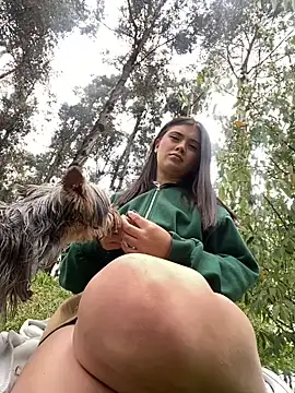 Snapshot of little-natt chatting on February 2, 2025, 9:13 pm little-natt online show from February 2, 2025, 9:13 pm