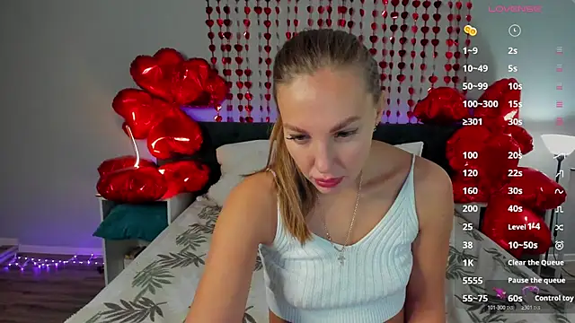 Kelly Hardy online show from February 14, 2025, 1:13 am