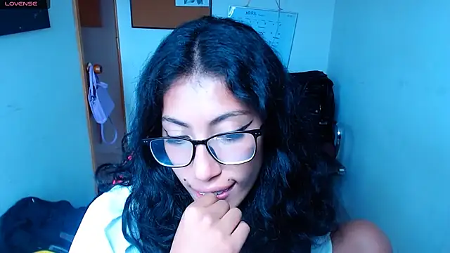 Snapshot of sofia_rosse4 chatting on April 7, 2026, 7:14 pm sofia rosse4 online show from April 7, 2026, 7:14 pm