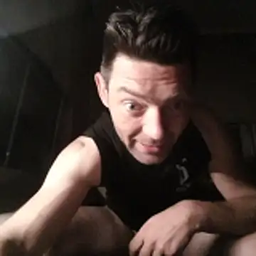 Snapshot of corty83 chatting on April 28, 2026, 11:32 pm corty83 online show from April 28, 2026, 11:32 pm