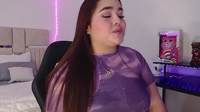 Snapshot of KimGeorgia_ chatting on March 8, 2025, 2:12 am KimGeorgia online show from March 8, 2025, 2:12 am