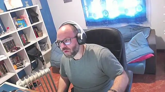 ravingr4d4 online show from March 25, 2026, 9:26 am