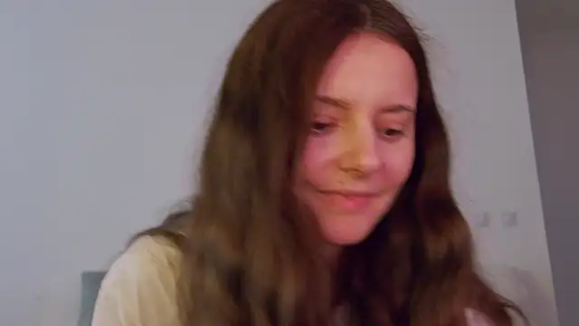 Snapshot of LilyRoselyn chatting on October 13, 2025, 1:33 pm LilyRoselyn online show from October 13, 2025, 1:33 pm