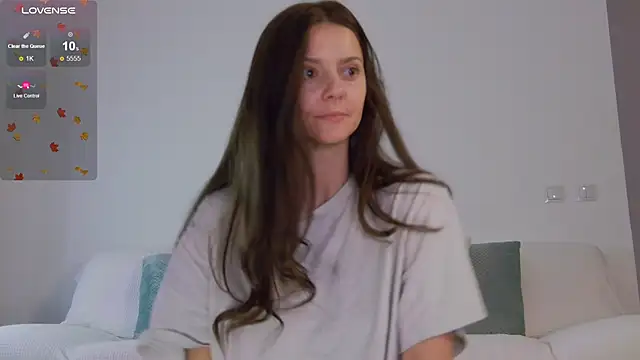 Snapshot of LilyRoselyn chatting on October 31, 2025, 4:13 am LilyRoselyn online show from October 31, 2025, 4:13 am