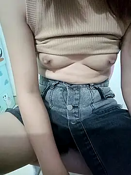 Snapshot of SweetGirl2k2 chatting on September 10, 2025, 9:37 pm SweetGirl2k2 online show from September 10, 2025, 9:37 pm