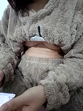 Snapshot of SweetGirl2k2 chatting on November 13, 2025, 10:52 pm SweetGirl2k2 online show from November 13, 2025, 10:52 pm