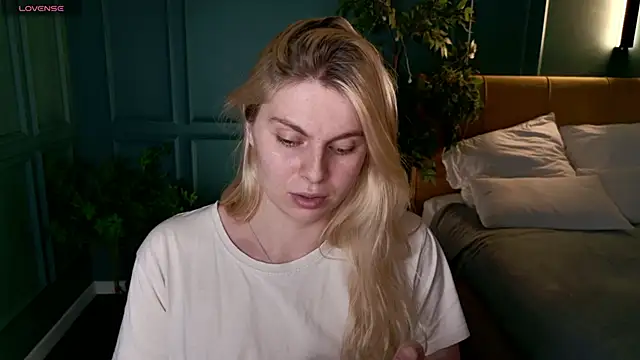 Snapshot of _faptax chatting on September 22, 2025, 6:21 pm faptax online show from September 22, 2025, 6:21 pm