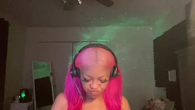 Snapshot of cocaNutt chatting on January 23, 2025, 12:19 pm cocaNutt online show from January 23, 2025, 12:19 pm