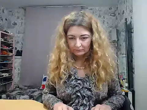 Snapshot of Helen1974 chatting on March 3, 2025, 7:39 pm Helen1974 online show from March 3, 2025, 7:39 pm