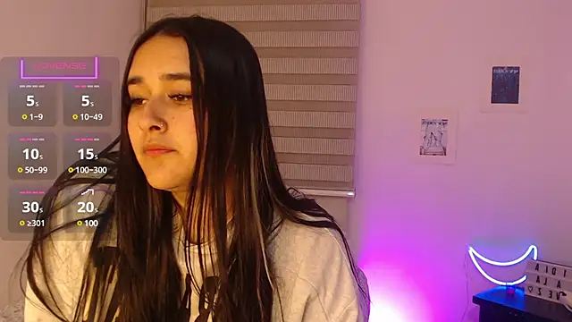 Snapshot of Megan_FE chatting on December 14, 2024, 1:50 am Megan FE online show from December 14, 2024, 1:50 am