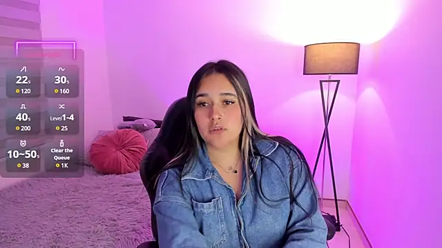 Snapshot of Megan_FE chatting on January 10, 2025, 12:38 am Megan FE online show from January 10, 2025, 12:38 am