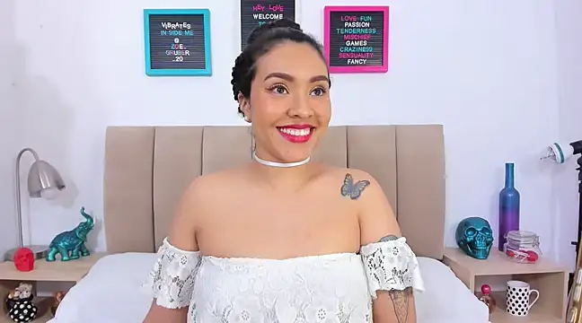 Snapshot of Zoe_Gruber chatting on March 10, 2025, 1:12 am Zoe Gruber online show from March 10, 2025, 1:12 am