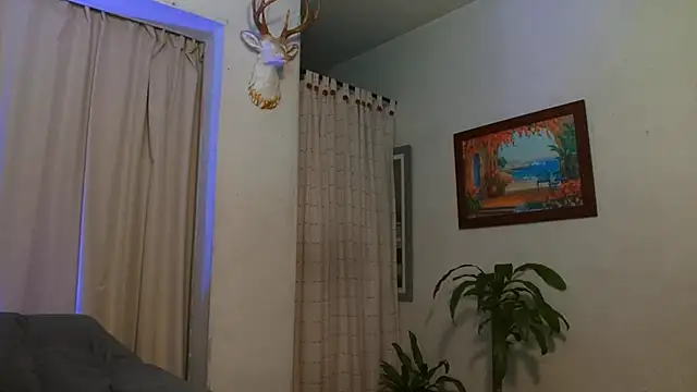 Snapshot of AndrewMartinez chatting on July 5, 2026, 11:12 pm AndrewMartinez online show from July 5, 2026, 11:12 pm