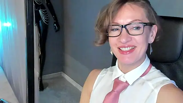 Dorothy Meyer online show from January 10, 2025, 2:25 am